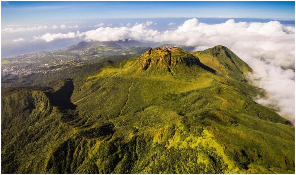 le volcan de la Soufrière en Guadeloupe